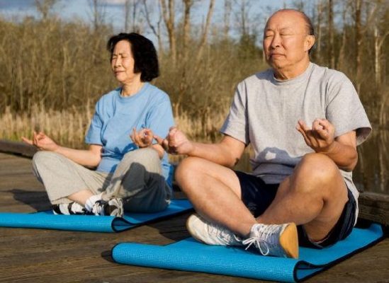 Môn thể thao cho người già tốt cho xương khớp hình 3