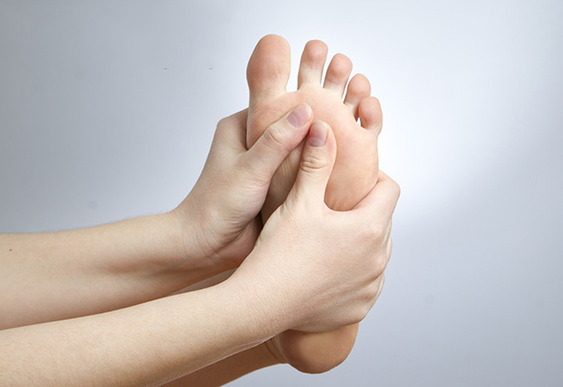 nguyên nhân gây hôi chân